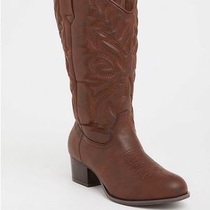 Brown cowboy boots, size 10W, NWOT